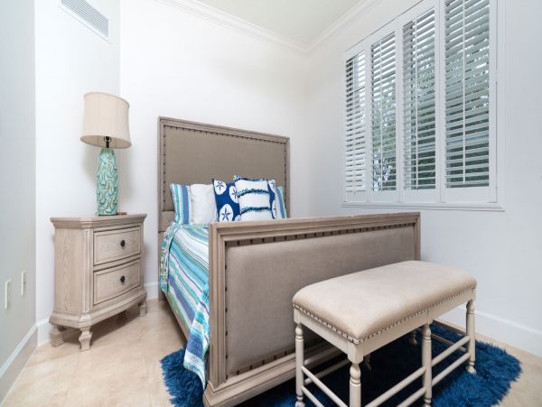 Luxury Vacation Condo with 4 Bedrooms on Seven Mile Beach