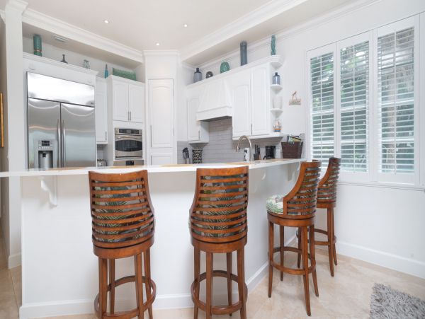 Luxury Vacation Condo with 4 Bedrooms on Seven Mile Beach