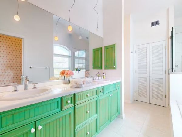 Two Bedroom Vacation Rental Steps to the Beach in Anna Maria