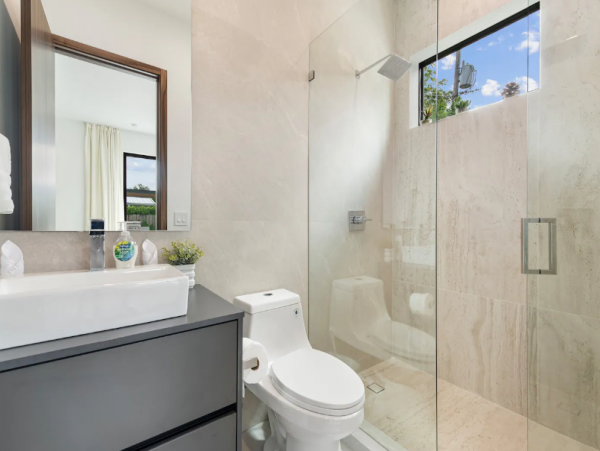 Modern Miami Beach 8 Bedroom Vacation Rental