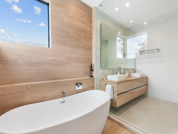 Modern Miami Beach 8 Bedroom Vacation Rental