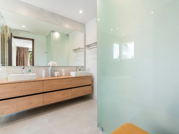 Modern Miami Beach 8 Bedroom Vacation Rental
