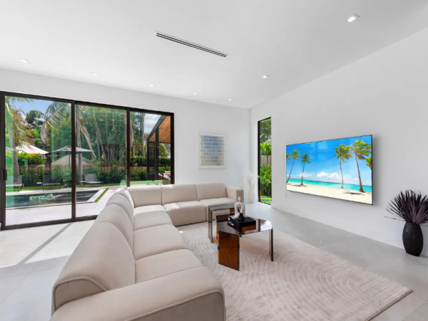 Modern Miami Beach 8 Bedroom Vacation Rental