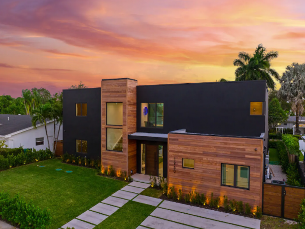 Modern Miami Beach 8 Bedroom Vacation Rental