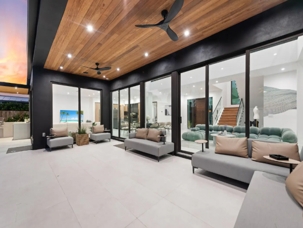 Modern Miami Beach 8 Bedroom Vacation Rental