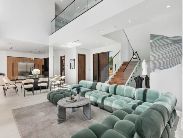 Modern Miami Beach 8 Bedroom Vacation Rental