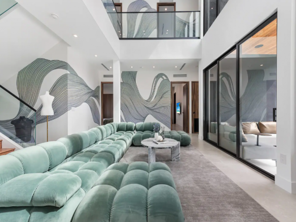 Modern Miami Beach 8 Bedroom Vacation Rental
