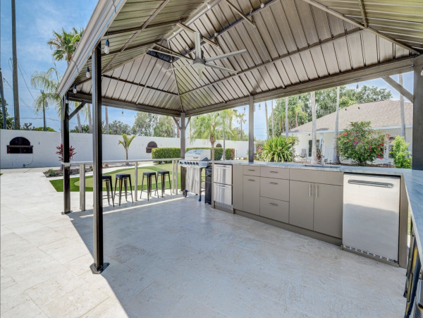 Bradenton Estate Home Main House & Guest House Private Luxury