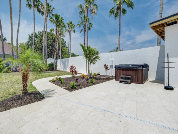 Bradenton Estate Home Main House & Guest House Private Luxury