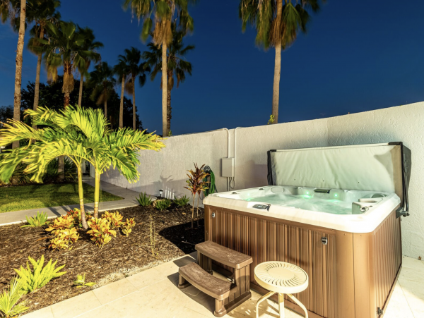 Bradenton Estate Home Main House & Guest House Private Luxury