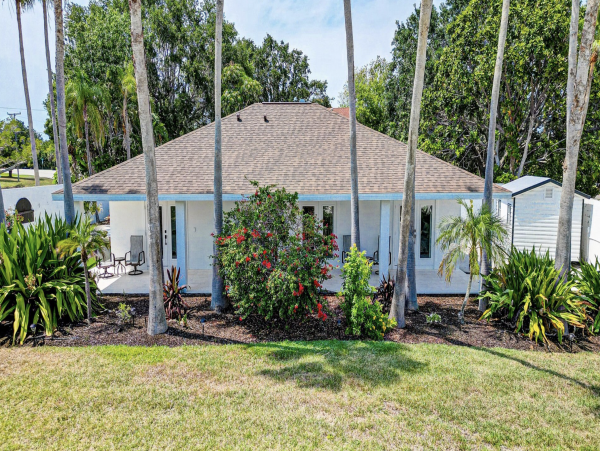 Bradenton Estate Home Main House & Guest House Private Luxury