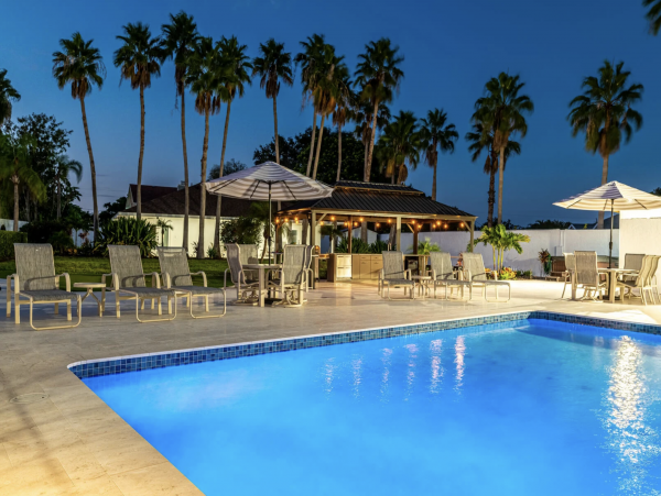 Bradenton Estate Home Main House & Guest House Private Luxury