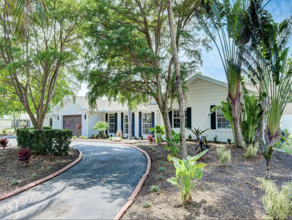Bradenton Estate Home Main House & Guest House Private Luxury