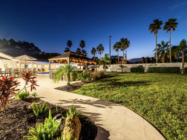 Bradenton Estate Home Main House & Guest House Private Luxury