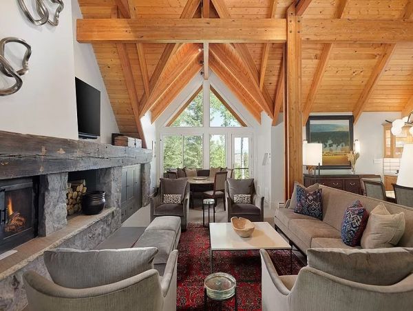 Ski-in Ski-out Four Bedroom Vacation Home in Snowmass Village