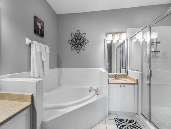 Cozy Naples Vacation Rental Near Golf Courses
