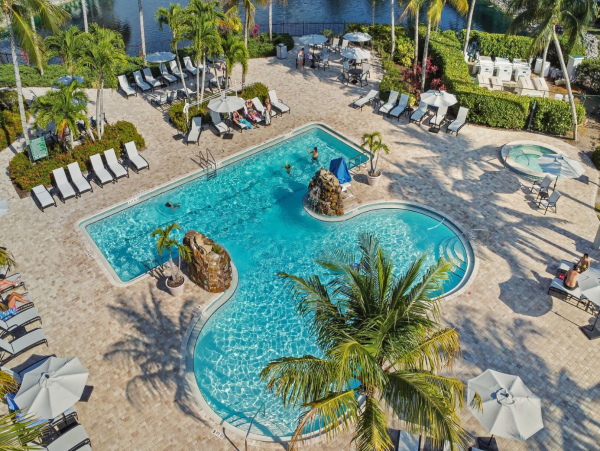 Cozy Naples Vacation Rental Near Golf Courses