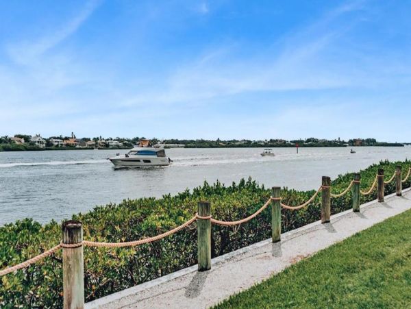 Siesta Key Vacation Condo Walk to Beach