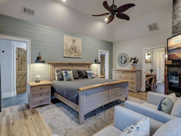 This Magnificent 2nd Row Pool Home 1 Mim Walk Beach