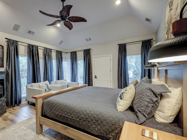 This Magnificent 2nd Row Pool Home 1 Mim Walk Beach