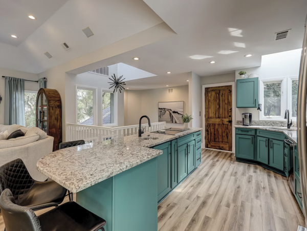This Magnificent 2nd Row Pool Home 1 Mim Walk Beach