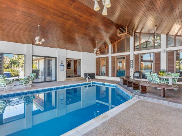 Beautiful Marathon Vacation Home with 5 Bedrooms & Indoor Pool