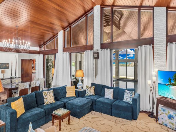 Beautiful Marathon Vacation Home with 5 Bedrooms & Indoor Pool