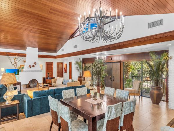 Beautiful Marathon Vacation Home with 5 Bedrooms & Indoor Pool