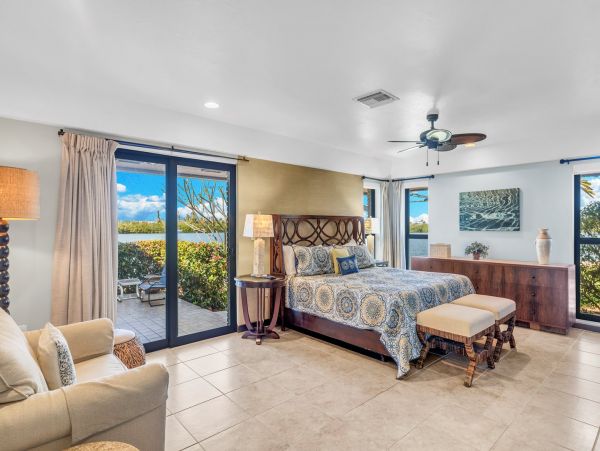 Beautiful Marathon Vacation Home with 5 Bedrooms & Indoor Pool