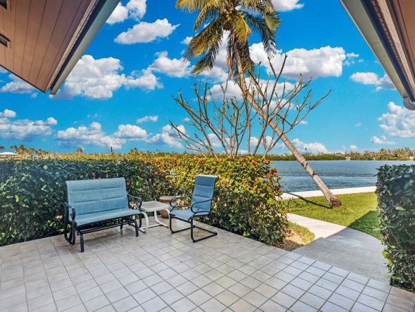 Beautiful Marathon Vacation Home with 5 Bedrooms & Indoor Pool