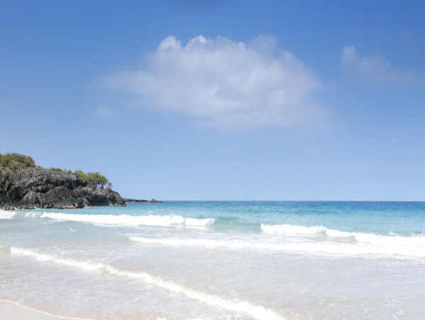 Coastal Getaway with 3 Bedrooms & Amazing Views
