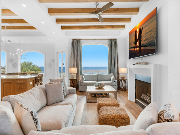 Full Ocean View from this Gorgeous Vacation Home
