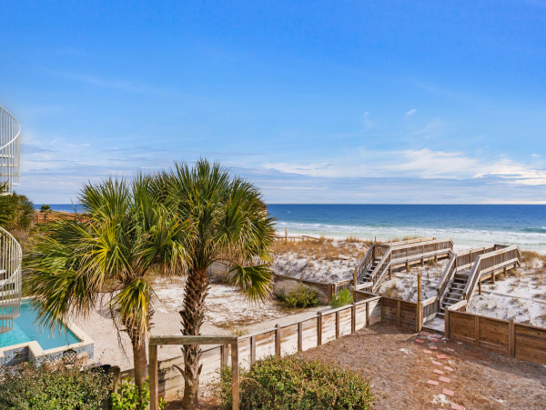 Full Ocean View from this Gorgeous Vacation Home