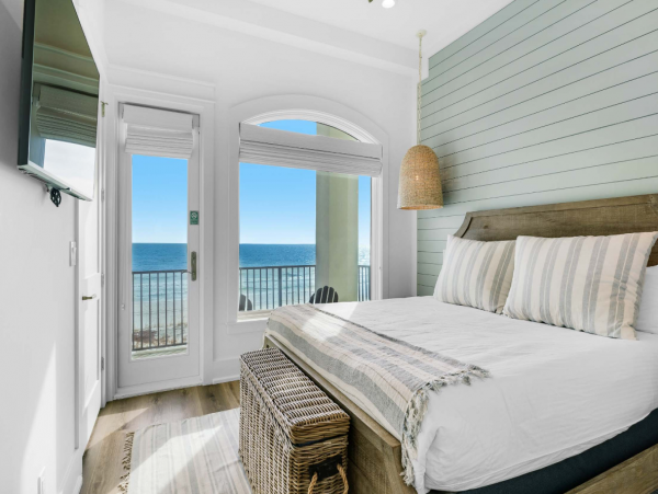 Full Ocean View from this Gorgeous Vacation Home
