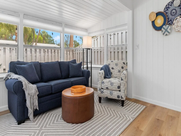 Siesta Key Lovely Vacation Rental Walk to Beach