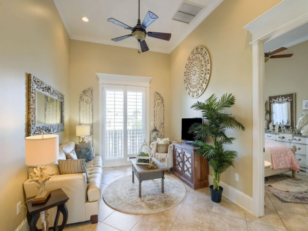 Lovely Destin Vacation Home with 5 Bedrooms & Boat Dock