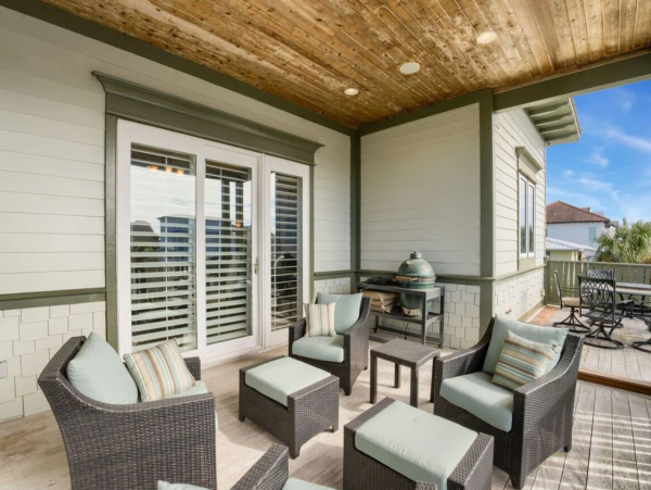 Lovely Destin Vacation Home with 5 Bedrooms & Boat Dock