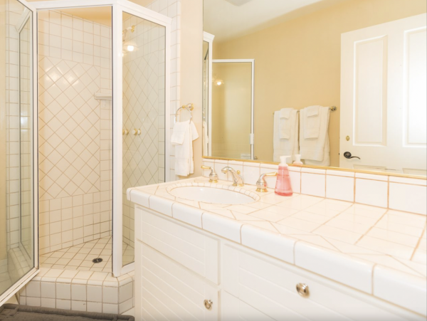 Your Very Own Four bedroom Private Resort Pure Luxury