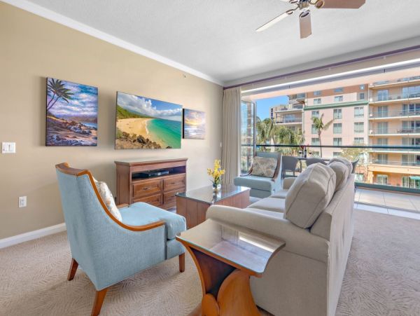 Luxurious Lahaina Vacation Rental 2 Bedrooms & Ocean Views