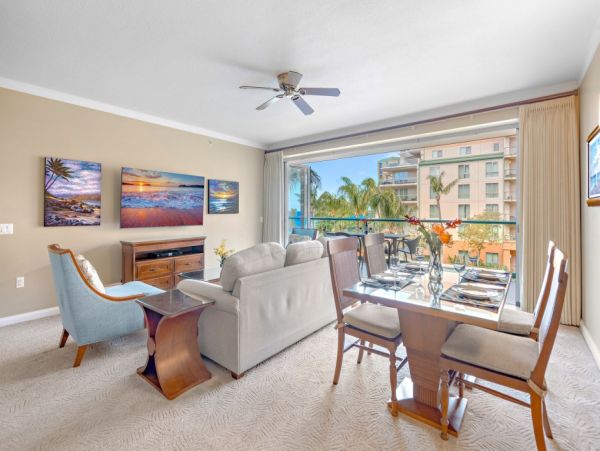 Luxurious Lahaina Vacation Rental 2 Bedrooms & Ocean Views