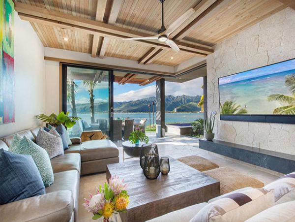 Oceanfront Honolulu Vacation Pool Home
