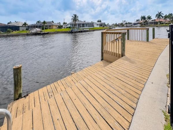 Luxurious Vacation Rental in Cape Coral Perfect Family Getaway