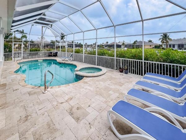 Luxurious Vacation Rental in Cape Coral Perfect Family Getaway