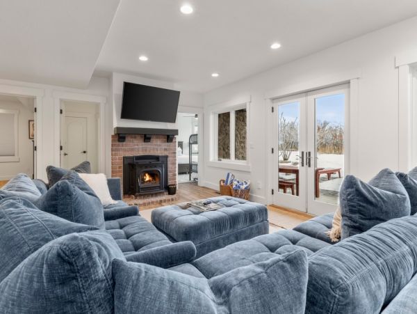 Park City Seven Bedroom Vacation Home with Mountain View