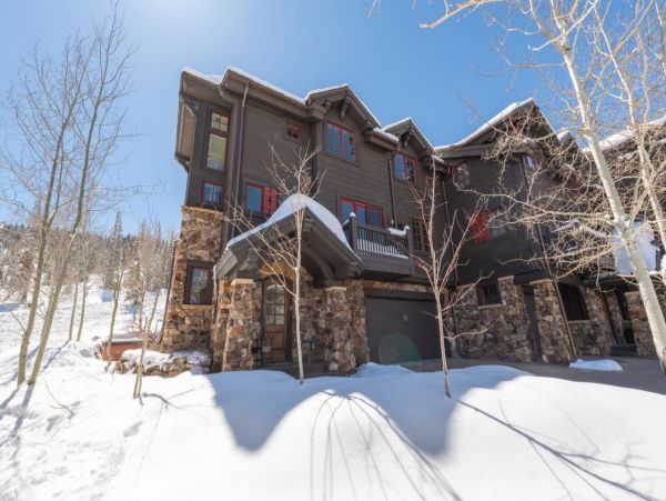 Luxury Ski-in/Ski-out Deer Valley Five Bedroom Home with Private Hot Tub