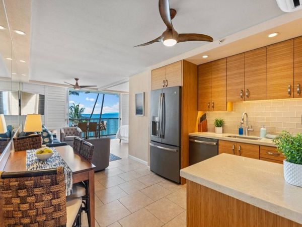 Two Bedroom Oceanfront Vacation Rental in Wailea