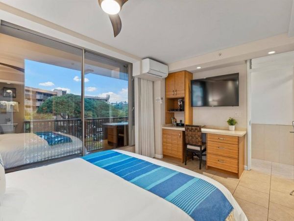 Two Bedroom Oceanfront Vacation Rental in Wailea