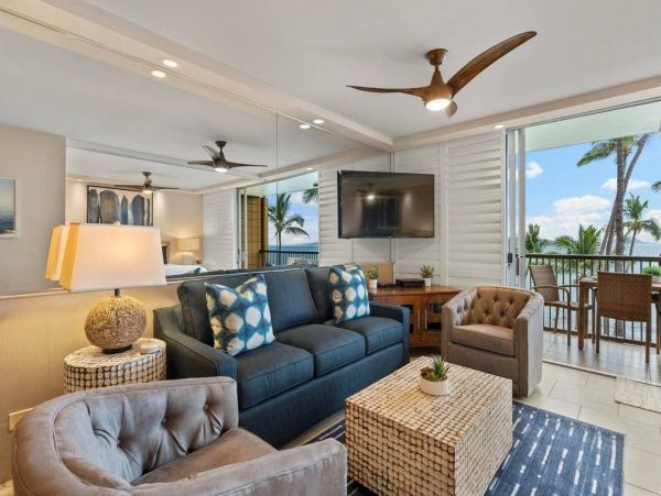 Two Bedroom Oceanfront Vacation Rental in Wailea