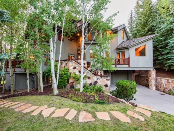 Six Bedroom Vacation Rental in Park City