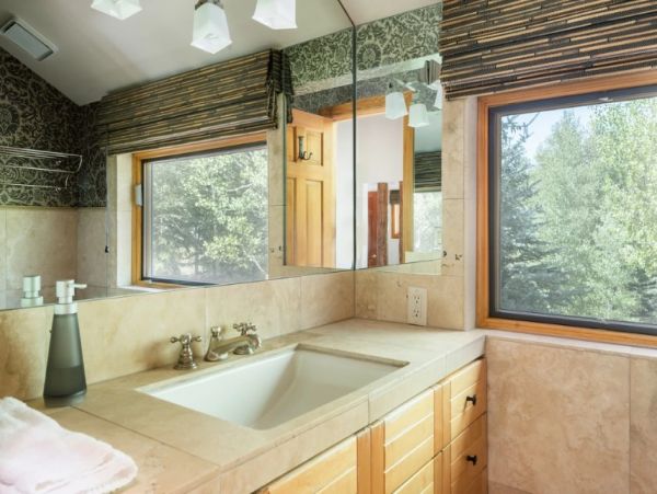 Six Bedroom Vacation Rental in Park City